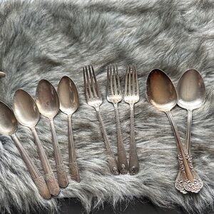 Oneida Silver Flatware Set